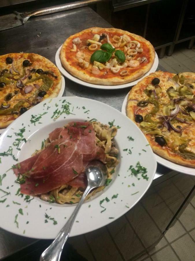Weinstube Heigl Restaurante Pizzeria Puccini Hotell Landshut Eksteriør bilde